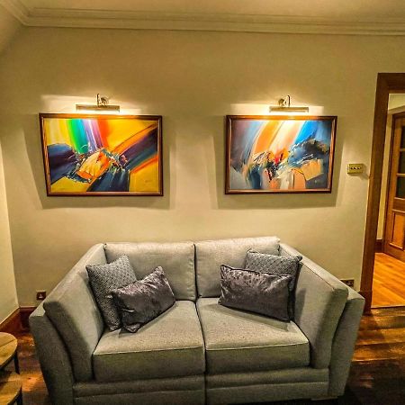 Cathedral Apartment Инвернес Екстериор снимка
